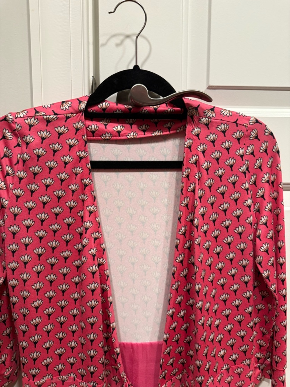 Diane Von Furstenberg Pink Printed Long-Sleeve Wrap Dress - Picture 2 of 5